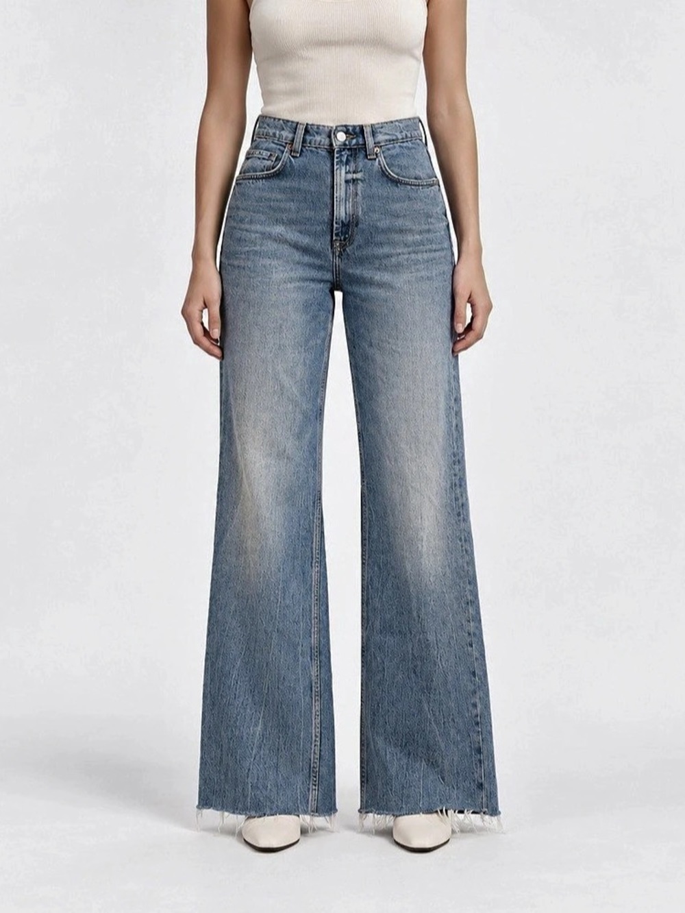 Zara Wide Leg Jeans in Blue Size 4